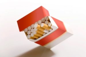 https://www.logpateth.fr/Therapie/wp-content/uploads/2020/02/paquet-cigarettes-93987_371x268-300x200.jpg